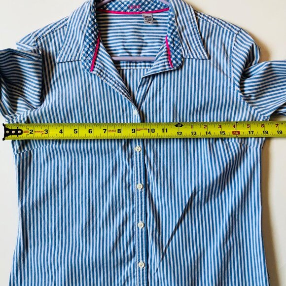 IZOD Women's Blue & White Striped Button Up, Fitted Blouse, Size: Petite Medium - Picture 8 of 9